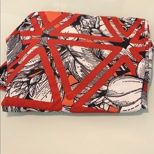 LULAROE TALL & Curvy Leggings